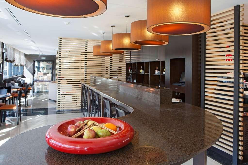 Nh Ribera Del Manzanares Hotel Madrid Restaurant photo